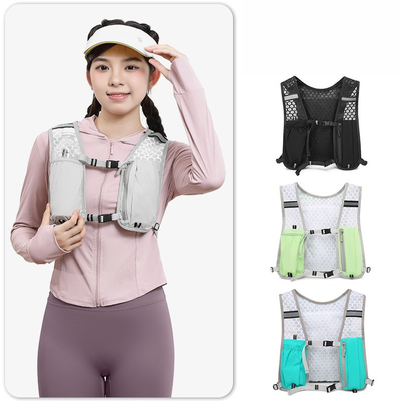 سترة جري خفيفة الوزن عاكسة للض - مراجعة Running Gear Storage وسعره